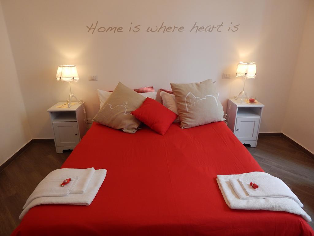 Red Flat In Rome Apartment Ruang foto